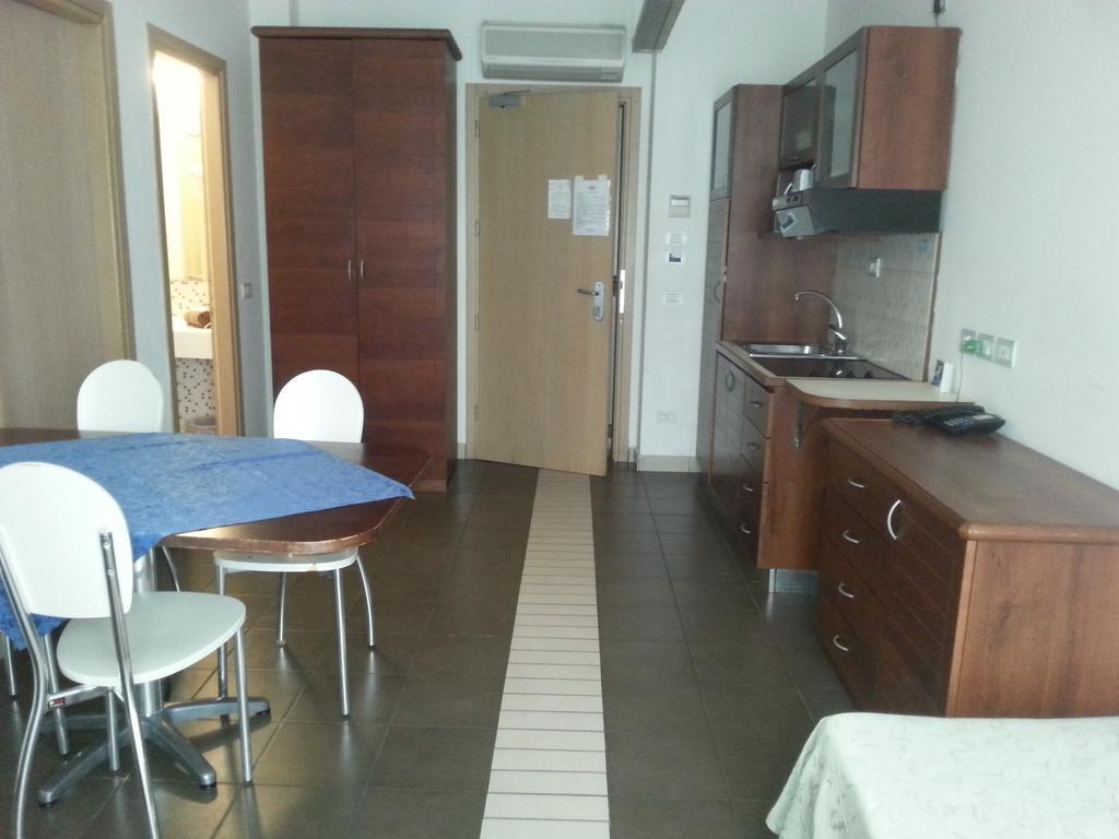 Residence Nocchiero Riccione Exteriör bild
