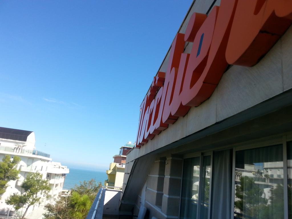 Residence Nocchiero Riccione Exteriör bild