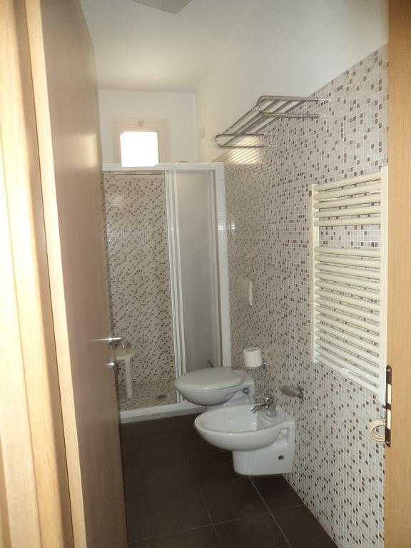Residence Nocchiero Riccione Rum bild